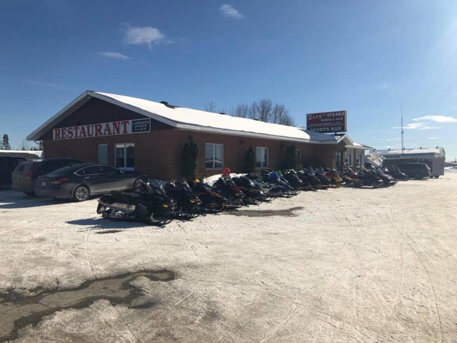 Travel Inn Cochrane Exteriér fotografie
